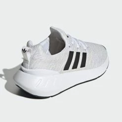 Ολοκαίνουργιο ⌛ Casual | Lifestyle 👟 Sneakers Adidas Originals Swift Run 22 Παιδικά Παπούτσια FTWWHT/CBLACK/GREONE 🔔 -Παιδικά Παπούτσια Εκπτώσεις adidas originals swift run 22 j 11