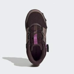 Αγορά 🎉 Μποτάκια Adidas Terrex Agravic Boa Mid Rain.Rdy Hiking 👟 Shoes Shadow Maroon / Matt Purple Met. / Wonder Red 🎉 -Παιδικά Παπούτσια Εκπτώσεις adidas terrex agravic boa mid rainrdy hiking shoes 8