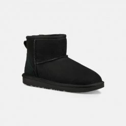 Το φθηνότερο 🧨 Μποτάκια UGG Classic II Mini Παιδικές Μπότες DARK BLUE-BLACK ⭐ -Παιδικά Παπούτσια Εκπτώσεις ugg k classic mini ii 8